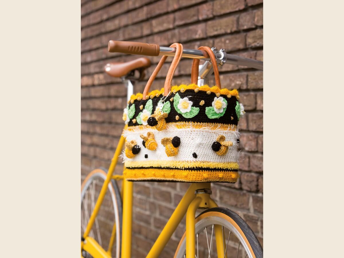 Stunning bee flower bag